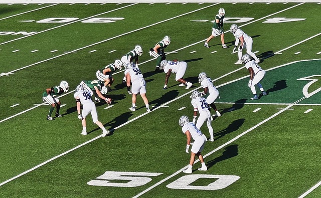 国米vs科莫首发：索默、泽林斯基先发，劳塔罗搭档图拉姆