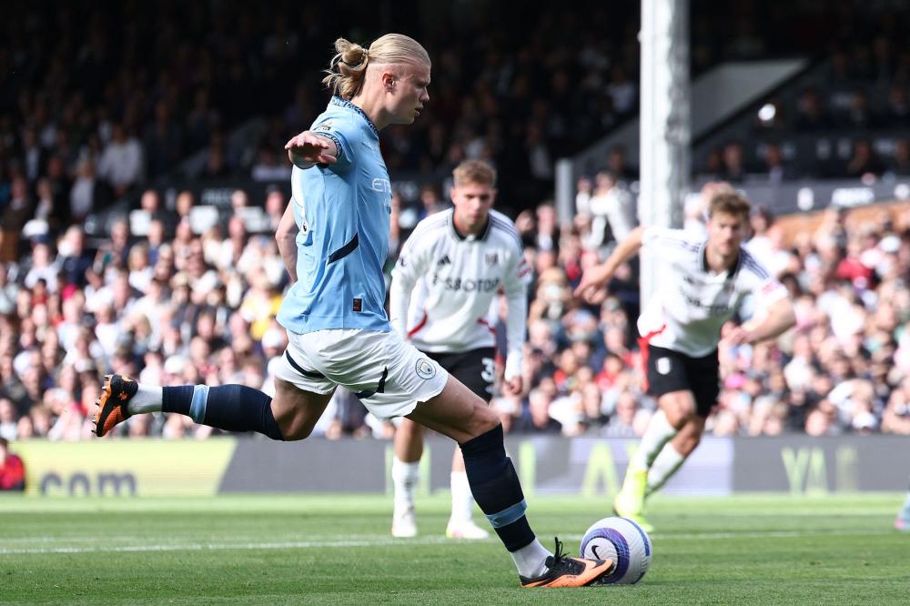 足球和篮球观赛热回暖，全球关注度持续上升