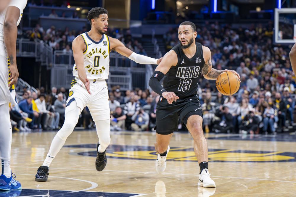 被与贝肯鲍尔比较？凯恩：我从小就喜欢防守，很享受铲球